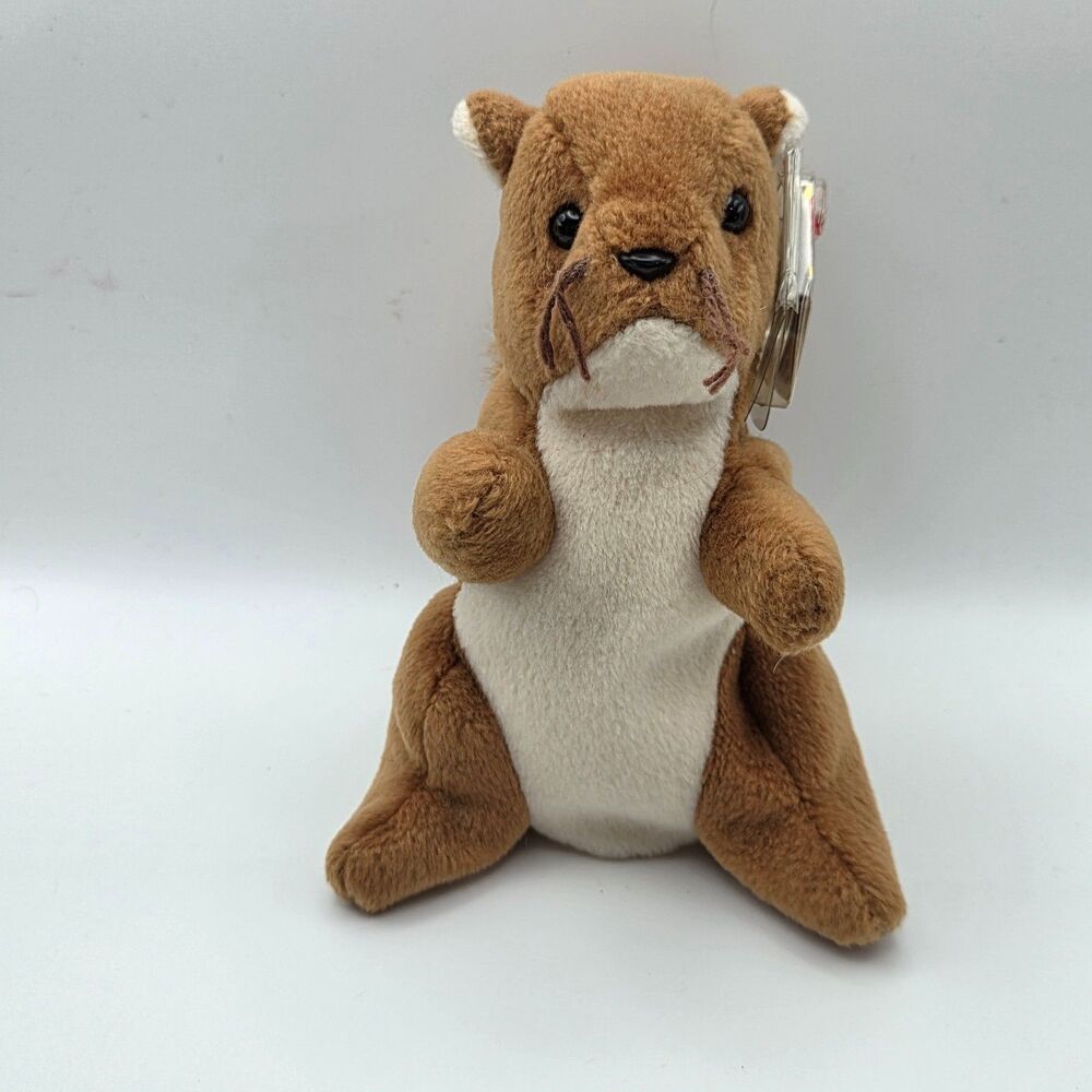 TY Beanie Baby Nuts the Squirrel 1996 Retired Vintage Plush